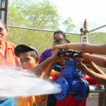 Gobierno entrega viviendas, agua potable y seguridad ciudadana en todo el país