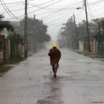 Lluvias de Rafael aún impactan sobre Cuba mientras se dirigen esfuerzos a la recuperación