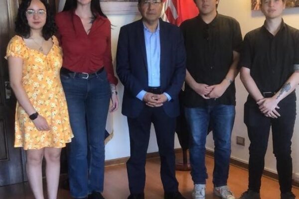 Valentina Vargas Lowick-Russel realiza visita cordial a la embajada de Nicaragua en Chile