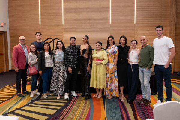 Talento nicaragüense brilla en El Salvador con destacada participación cultural