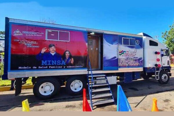 Fortalecen el sistema de salud en Nicaragua con la entrega de 5 Clínicas Móviles