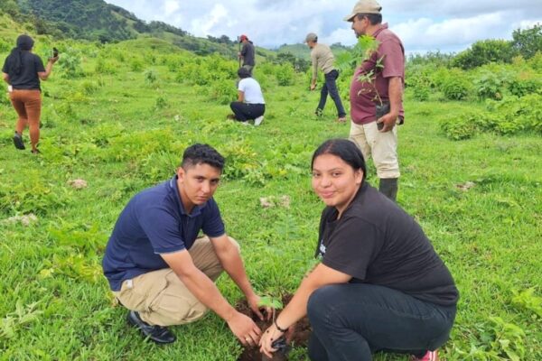 MARENA avanza con esfuerzo ambientales «Verde, que te quiero verde» en 6 municipios del departamento de Boaco