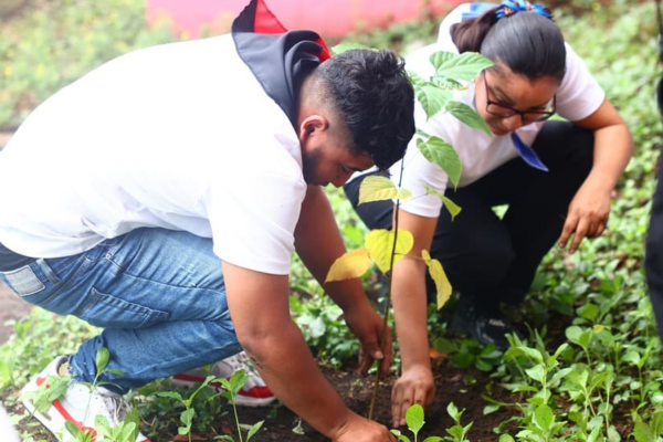 Raíces de solidaridad: Juventud Sandinista honra a Clemente en su 52 aniversario