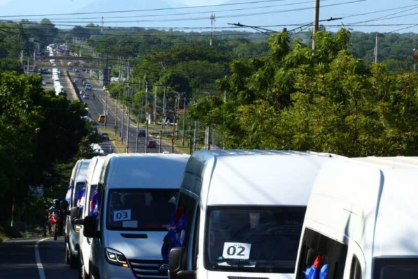 Llegan nuevos microbuses Chinos a Managua para fortalecer el transporte colectivo