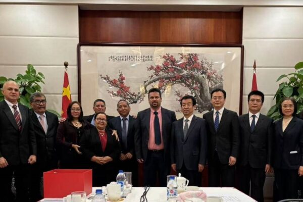 Delegación del FSLN en intercambios importantes con el Partido Comunista de China