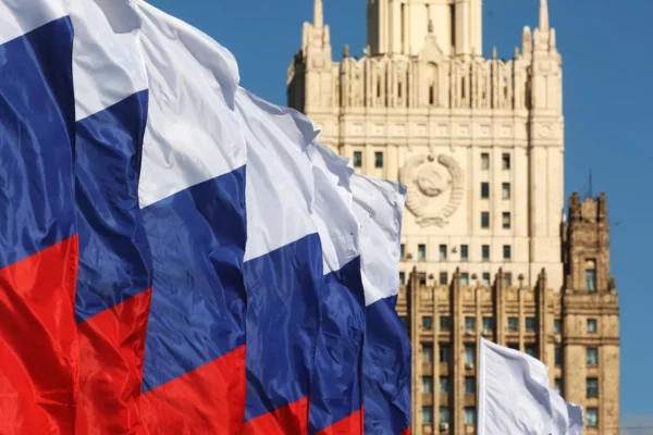 Nicaragua fortalece cooperación internacional en salud y participa en ensayos clínicos de vacunas contra el cáncer