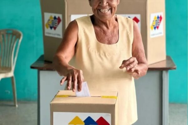 Venezuela decide su futuro en la primera Consulta Popular Nacional del 2025