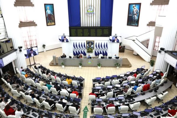 Reforma a la Ley General de Bancos incorpora a Cooperativas de Ahorro y Crédito bajo supervisión de la SIBOIF