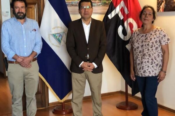Embajada de Nicaragua en Chile recibe al Presidente de la Confederación Nacional Sindical Campesina del Agro y Pueblos Originarios Ranquil