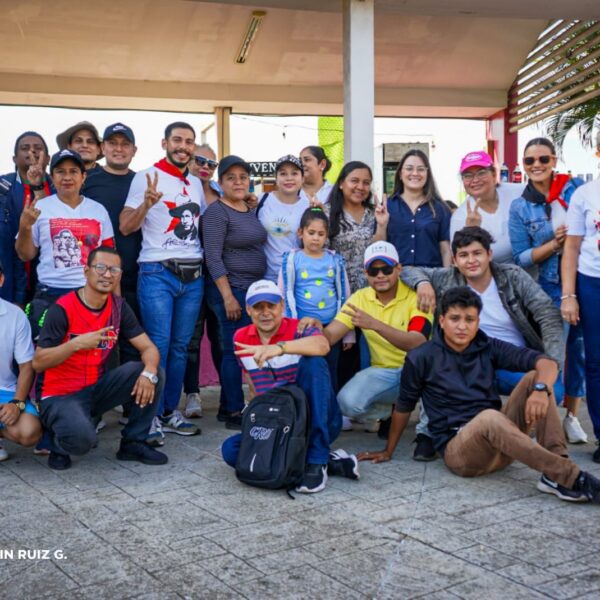Foto de Caminata 45 aniversario de la Gran Cruzada Nacional de Alfabetización