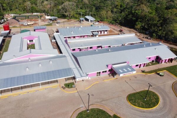 Hospital Primario de Waslala en su fase final de construcción y equipamiento