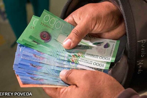 Salarios del sector público correspondiente al mes de mayo serán pagados el 29 de abril