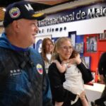 MAIKELYS YA ESTÁ CON SU MADRE