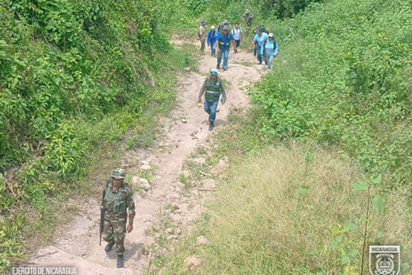 Ejército acompaña inspección ambiental en Ayapal
