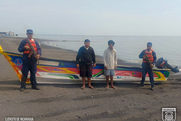 Ejército retiene embarcación hondureña en aguas nicaragüenses