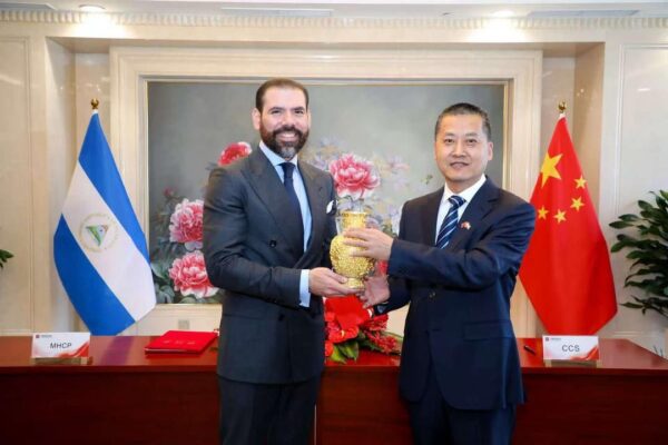 Nicaragua firma nuevos contratos con empresas chinas