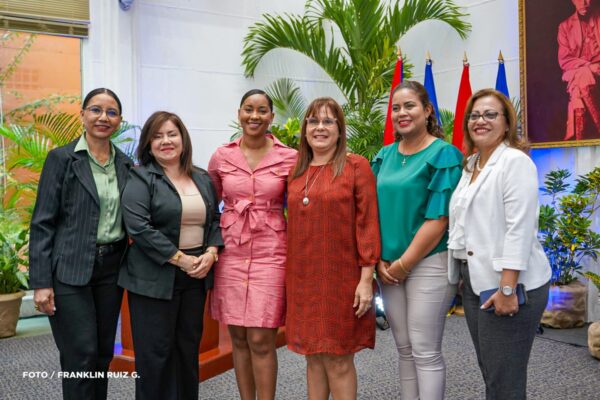Nicaragua rinde homenaje a José Martí en el 130 aniversario de su paso a la inmortalidad