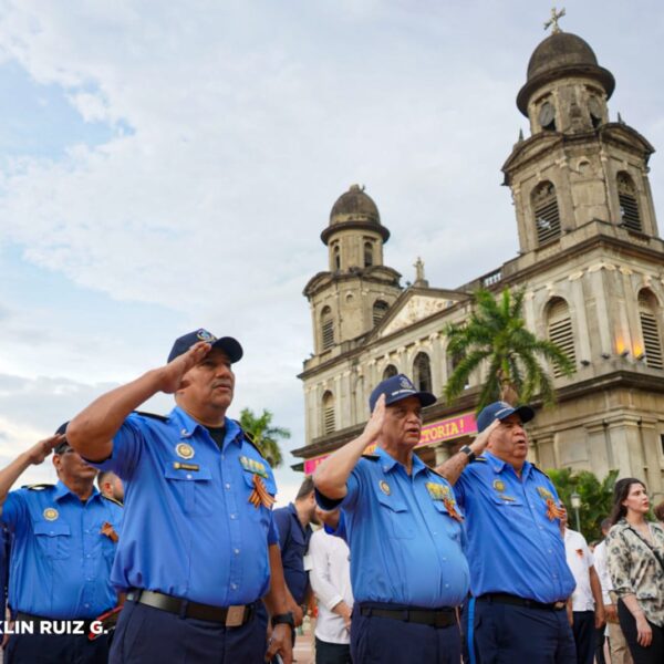 Foto de Acto solemne en honor al 80 aniversario de la Victoria sobre el Fascismo