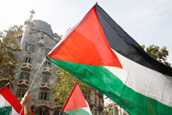 Estudiantes en España se movilizan en apoyo a Palestina