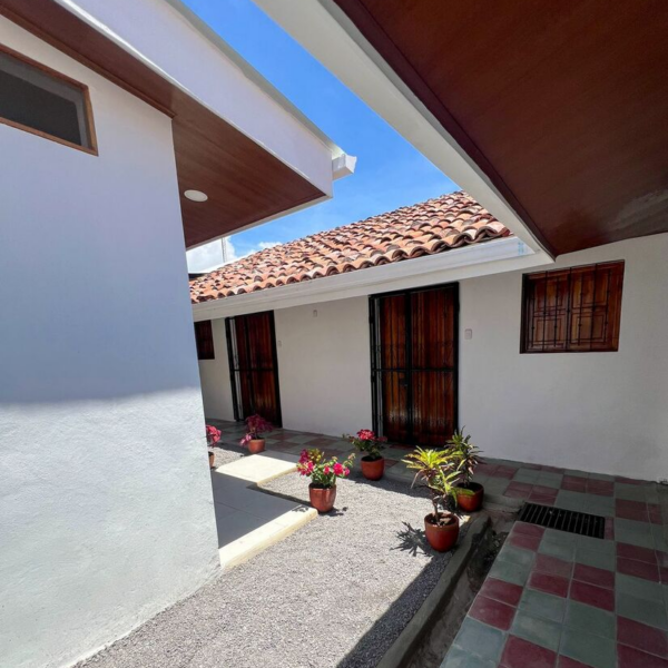 Foto de Imágenes de la Casa Natal de Sandino, Símbolo de Dignidad y Soberanía
