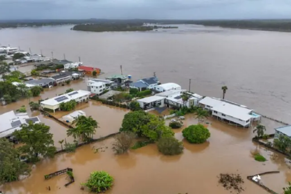 Inundaciones en Australia dejan al menos cuatro fallecidos y daños severos