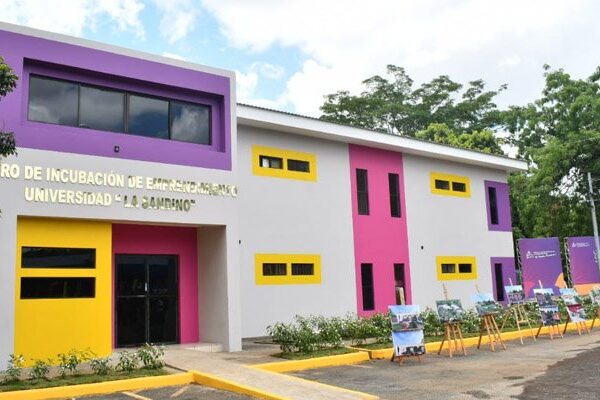 Universidad de Emprendedores «La Sandino» abre sus puertas a jóvenes y adultos con visión empresarial