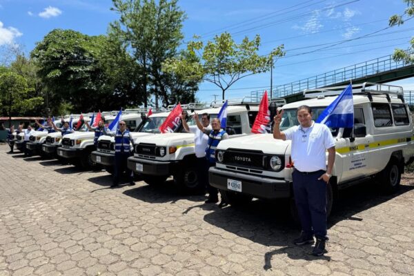 Entregan nuevas ambulancias para fortalecer atención médica en Managua
