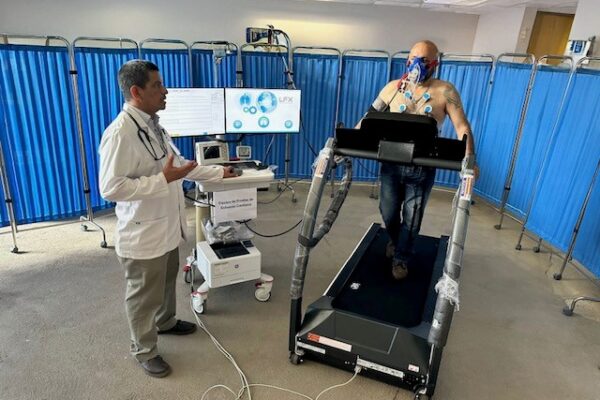 Gobierno fortalece diagnóstico clínico y cardiológico con nueva entrega de equipos