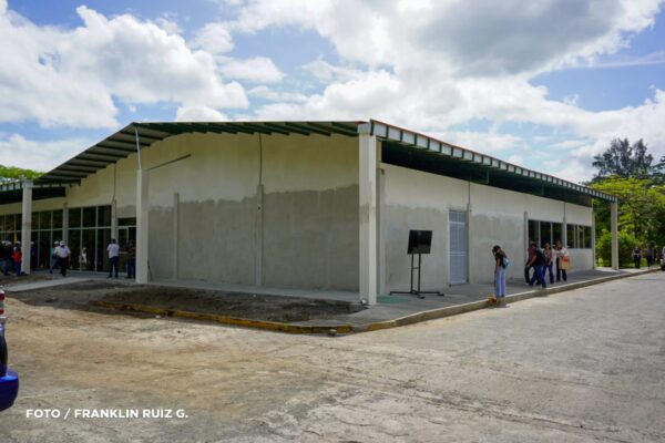 Avanza la construcción de moderno centro biotecnológico en la UNA