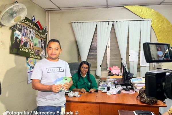 Gobierno Sandinista cumple con pago anticipado de salarios a servidores públicos