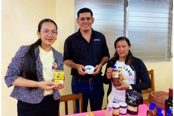 Emprendedores de Nicaragua protagonizan jornada sobre calidad e innovación