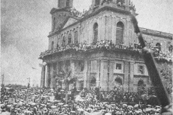 Un pueblo que espera despierto el amanecer del 19 de Julio