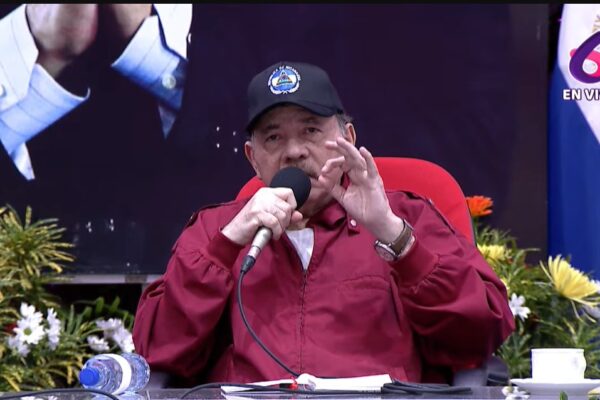 Comandante Daniel: Al que se apropia de lo ajeno se le llama ladrón