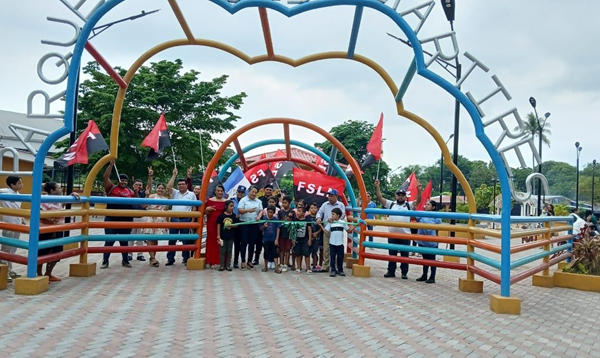 Avanza restauración de parques y plazas