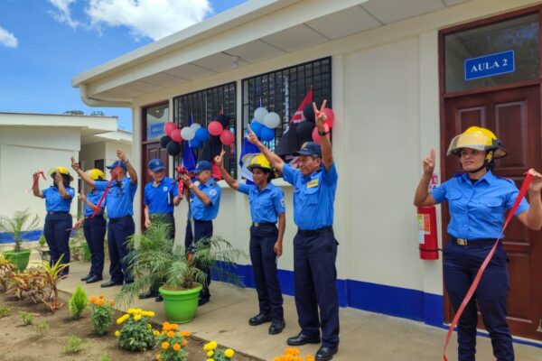 Escuela de Bomberos Comandante Álvaro Diroy estrena nuevas instalaciones 