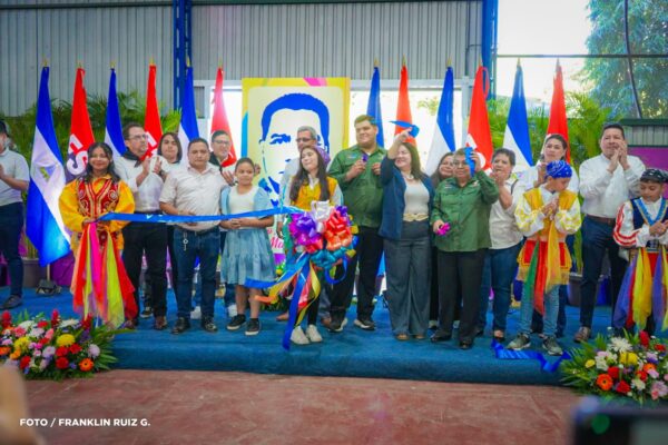 Inauguran el Colegio Bismarck Martínez en Jinotepe, Carazo