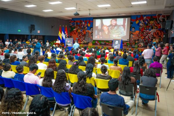 UNAN Managua conmemora natalicio de líderes revolucionarios Fidel Castro y Tomás Borge