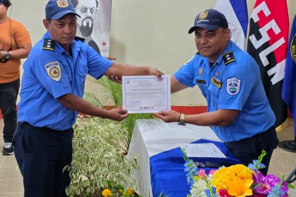 Formación continua: Bomberos nicaragüenses se especializan en peritaje de incendios y explosiones