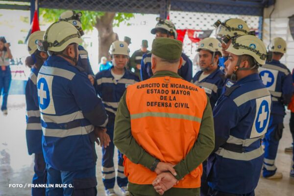 Cruz Blanca fortalece capacidades de rescate con apoyo del ejército