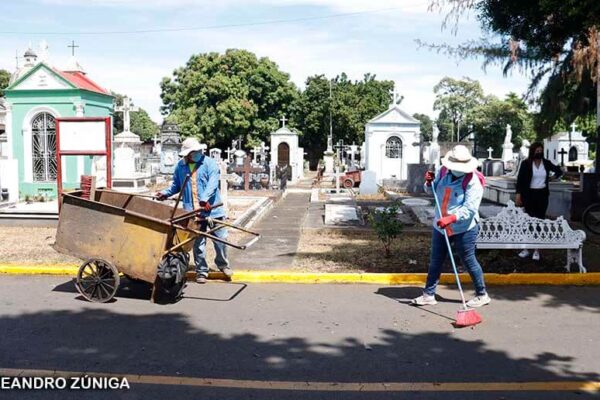Gobierno de Nicaragua garantiza seguridad y limpieza en campos santos del país