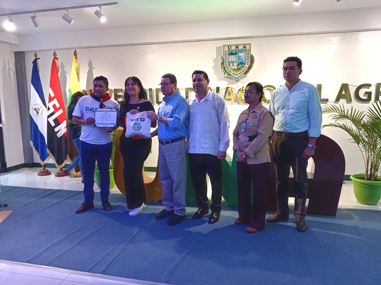 UNA reconoce la excelencia académica de más de 150 estudiantes destacados