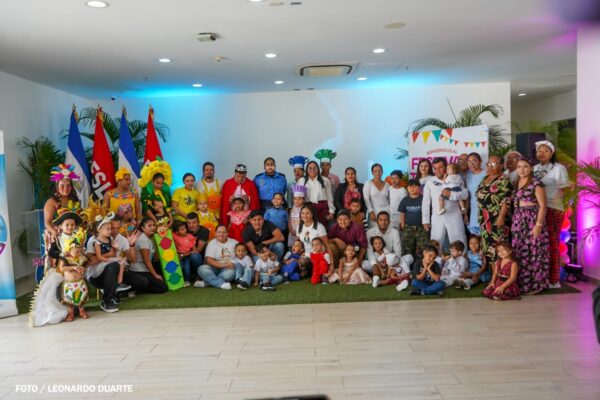 Arte y ternura protagonizaron el Festival “Con MiFamilia Comunicándonos Desde el Amor”