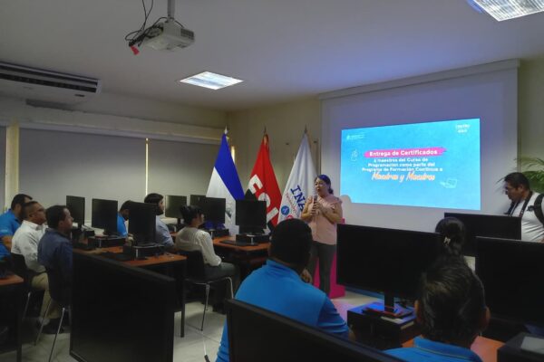 Docentes fortalecen sus competencias en programación con curso especializado de INATEC