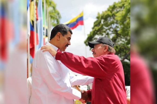 Presidente Nicolás Maduro felicita al Comandante Daniel Ortega en ocasión de su cumpleaños