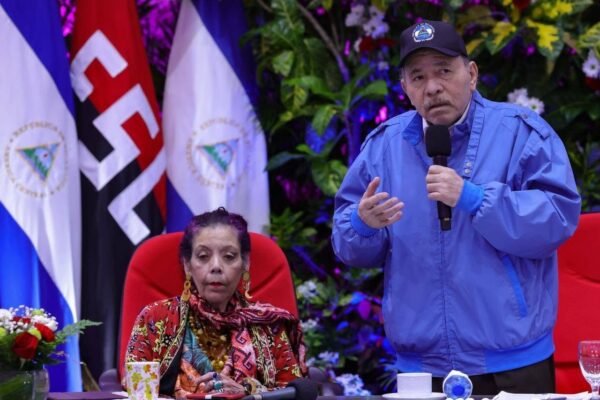 Comandante Daniel Ortega: El Ejército está para defender la paz de las familias