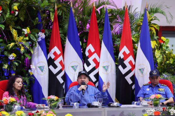 Comandante Daniel Ortega: la paz como arma de los pueblos