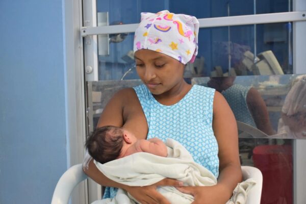 Nicaragua reduce en 24 % los partos prematuros fortaleciendo la atención materna