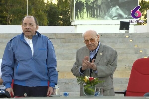 Entregan primera Medalla de Reconciliación y Paz “Cardenal Miguel Obando y Bravo” en Nicaragua