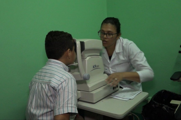 Brigada de salud visual realizará valoraciones y cirugías gratuitas en León