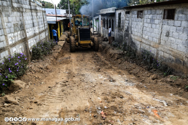 Avanzan proyectos de mejoramiento vial en barrios del Distrito V de Managua